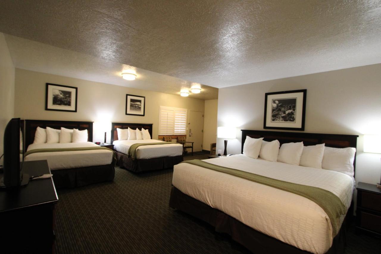 Dinosaur Inn & Suites Vernal Exterior foto